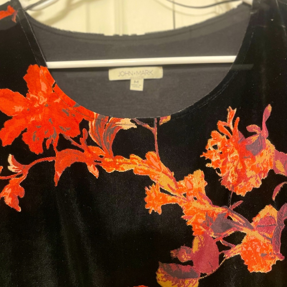 John Mark Velvet Blouse - Picture 3 of 6